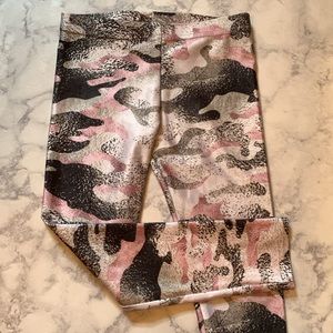 ⭐️ Terez Camouflage Leggings -Excellent Condition